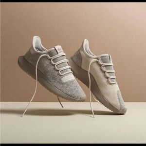 Adidas Tubular Shadow size 5.5 boys, 7.5 women